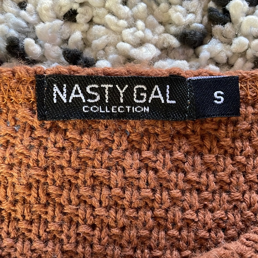 Nasty Gal Cozy Lounge Jogger Set—Small, Brown - Picture 4 of 9